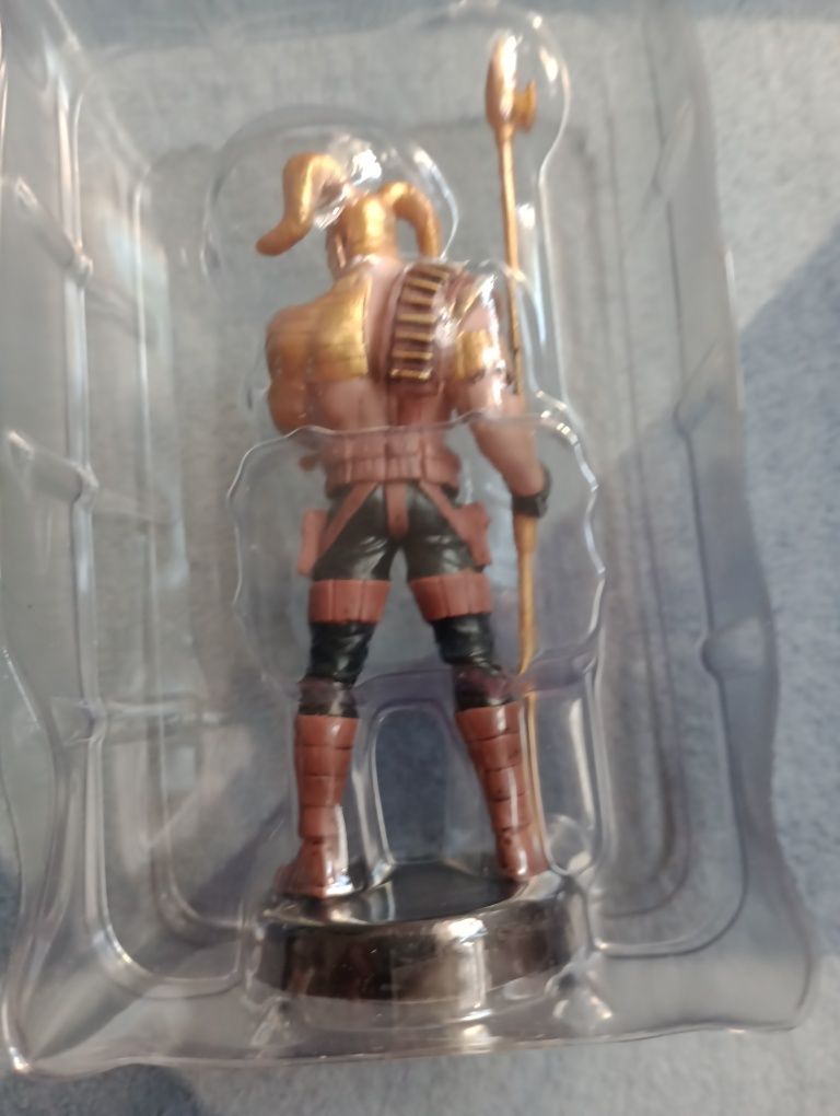 Figurka dc magog