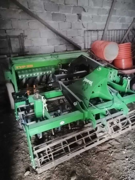 Zestaw uprawowo siewny