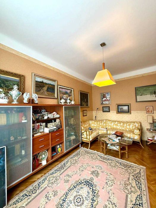 Продаж 4 кім. квартири вул. Стецька Центр Львова