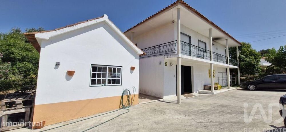 Casa / Villa T3 em São João da Ribeira e Ribeira de São João de 280,00