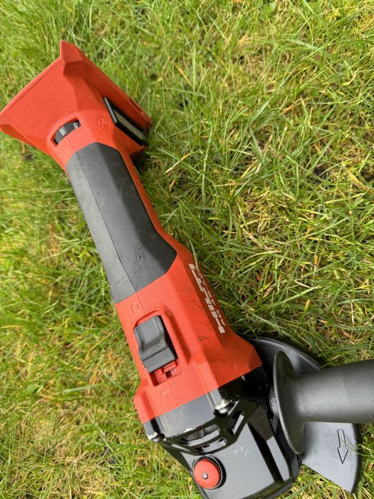 Akumulatorowa szlifierka kątowa HILTI AG 4S-A22