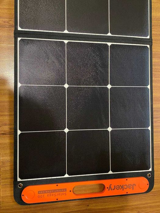 Сонячна батарея Jackery Solarsaga 100W