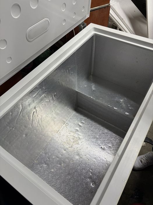 Zamrażarka skrzyniowa – pojemna, sprawna, gotowa do użytku