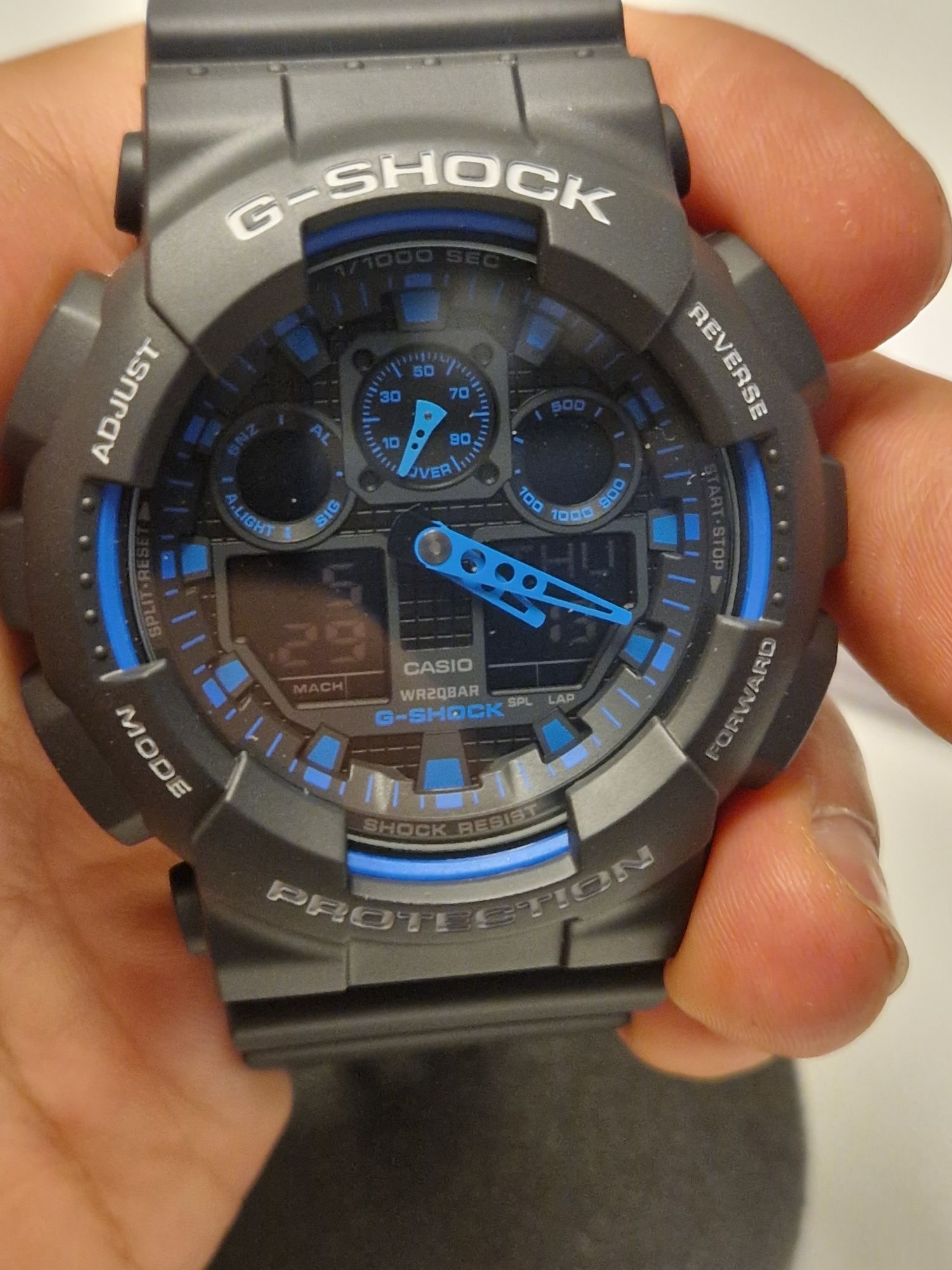 Zegarek sportowy CASIO G-Shock Original GA-100-1A2ER Czarno-niebieski