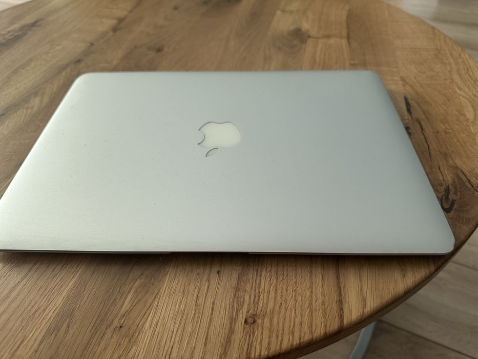 Macbook air 13” mid 2011 i5 1,7 GHz, 4GB DDR3
