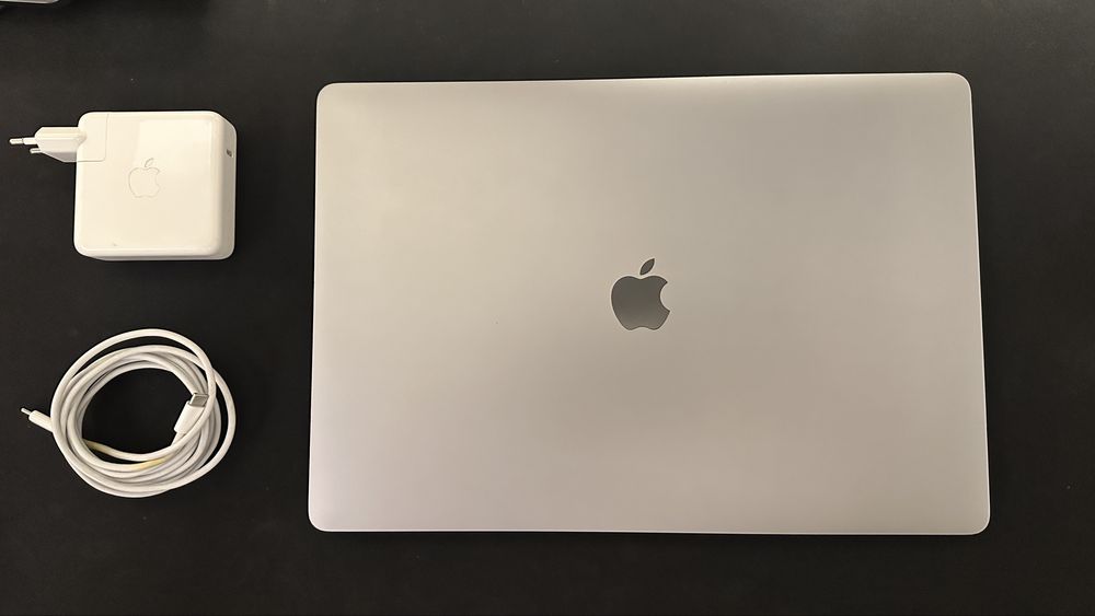 Macbook pro 16’ 2019 | intel core i9 | 64 GB RAM | 1 TB SSD