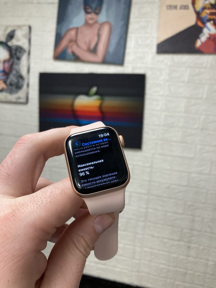 Продам часы apple watch 4 40mm rose gold