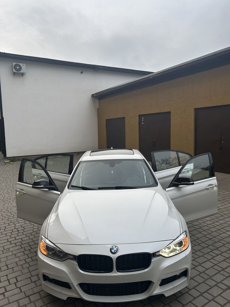 BMW 328i X-Drive 2013