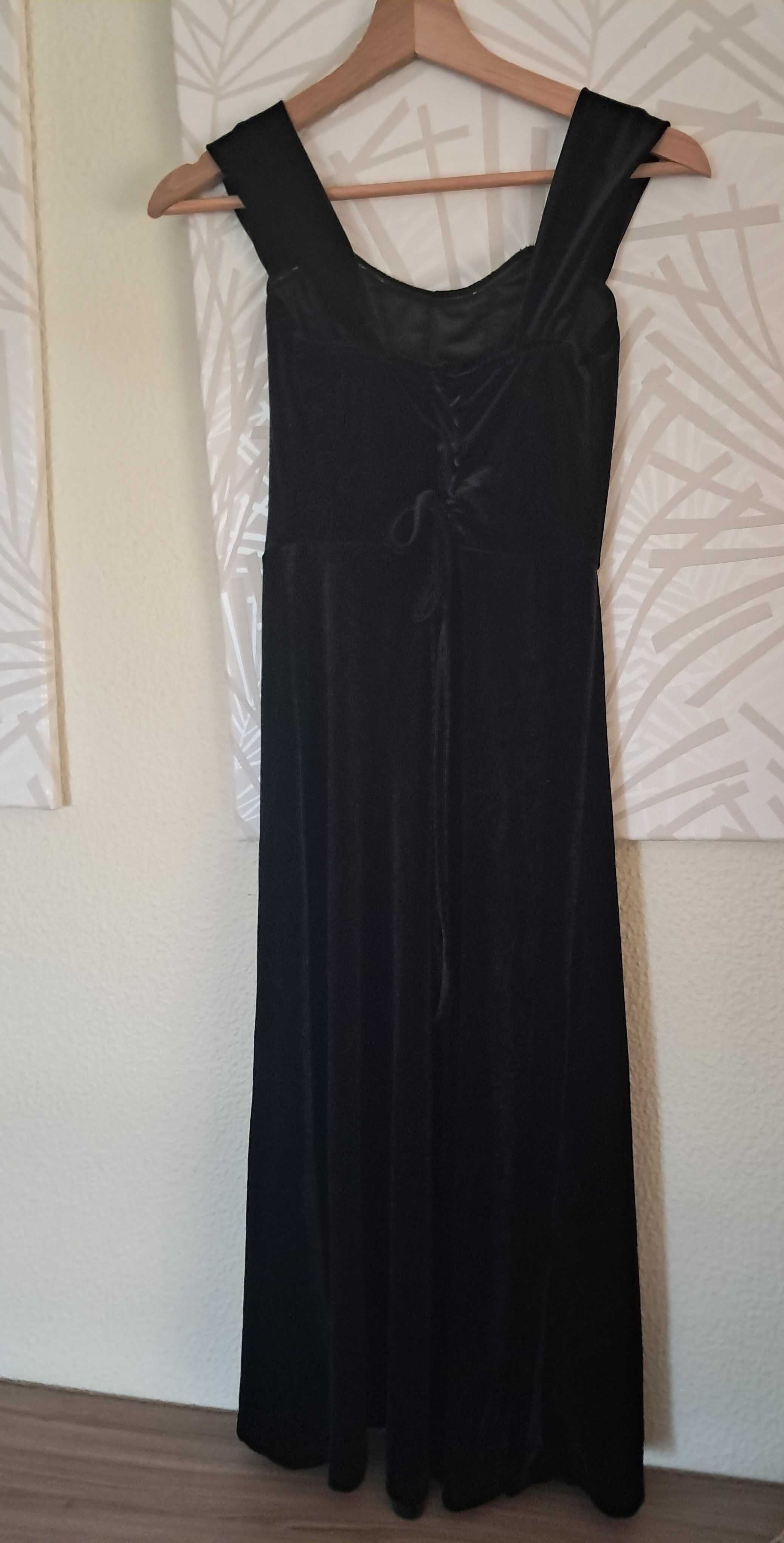 Vestido de cerimónia em veludo