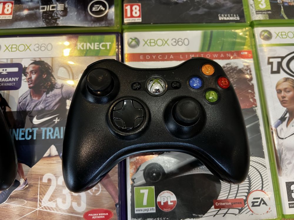 XBOX 360 uszkodzony + dwa pady - Kinect + 10 gier !