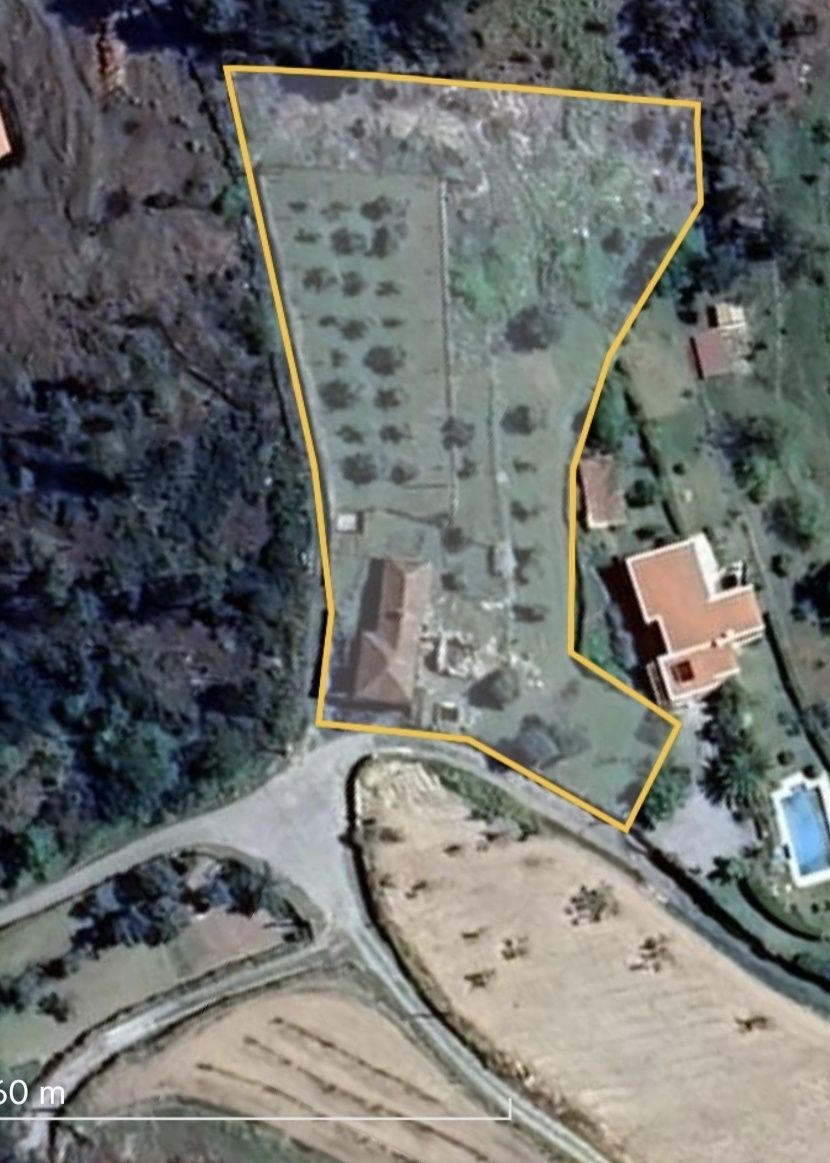 Quintinha com habitação para restauro com licença construção