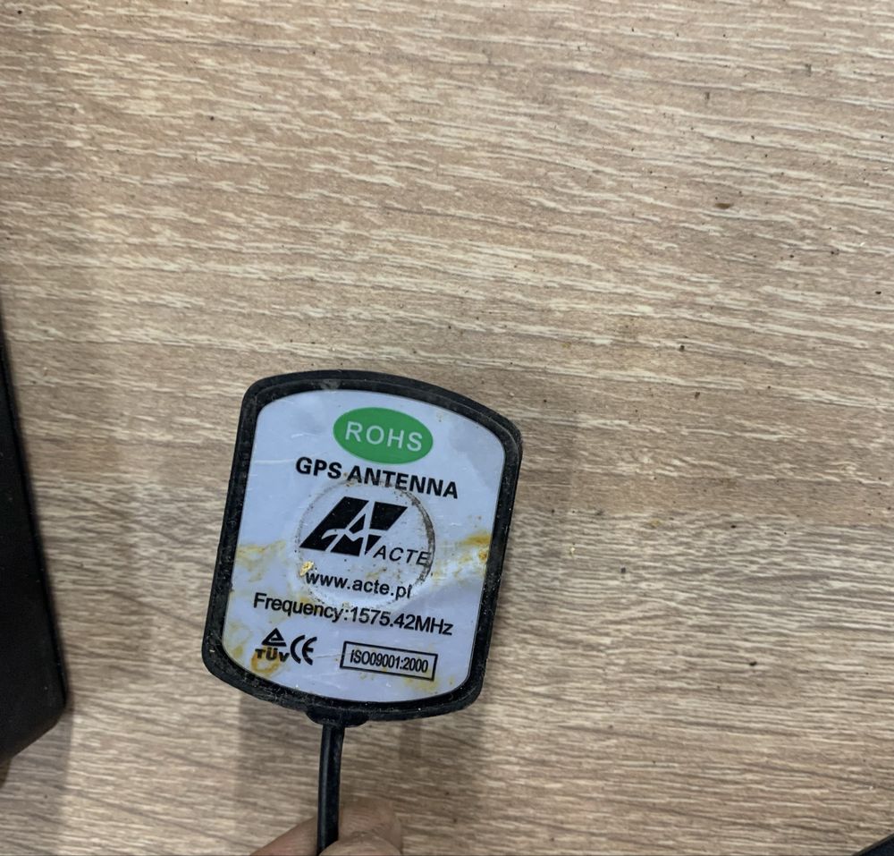 GPS трекер з антеною