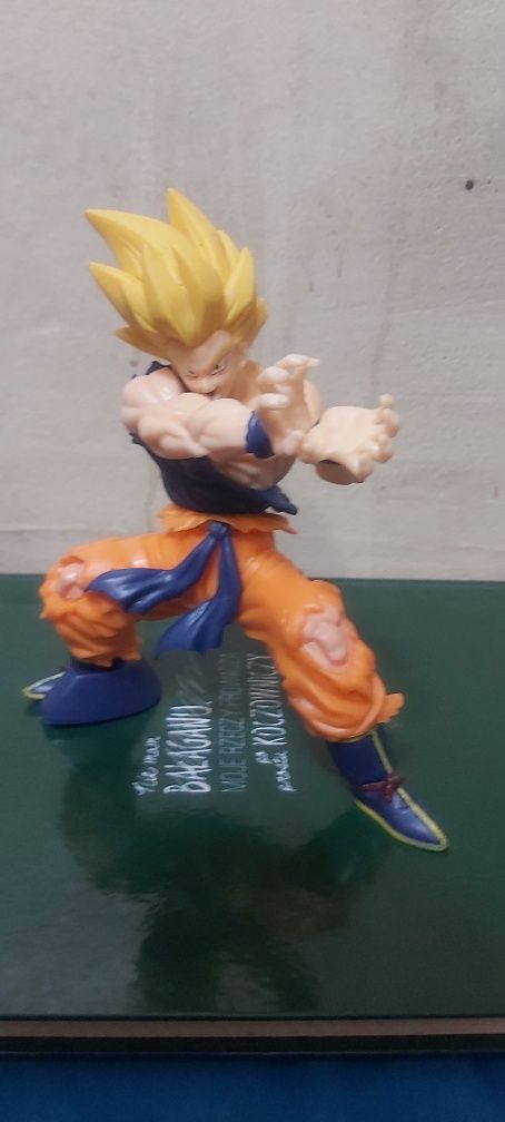 Figurka anime dragon ball Songo Goku . Wysokość 15 cm