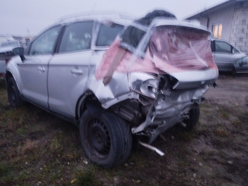 Ford Kuga 2.0 d uszkodzony