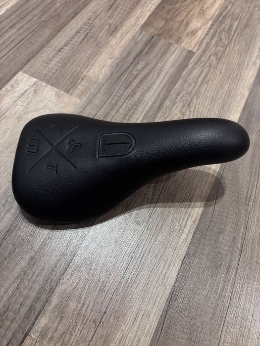 Siodelko bmx mtb  slim pivotal