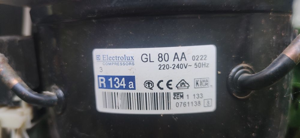 Продам компрессор холодильника Electrolux GL80AA