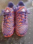 Tenis adidas com pitons 34