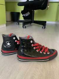 converse czarno czerwone