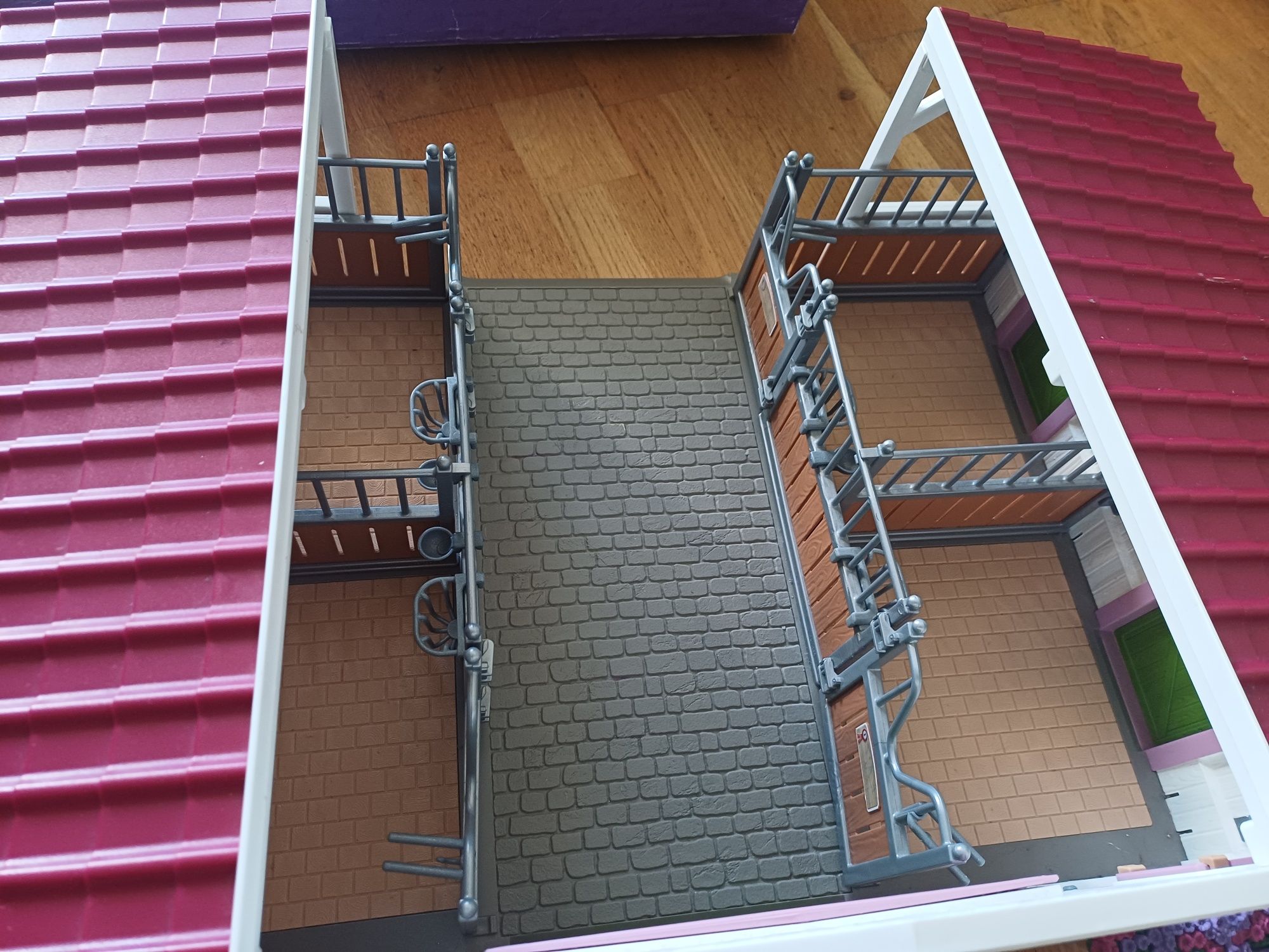Stajnia Schleich 42344