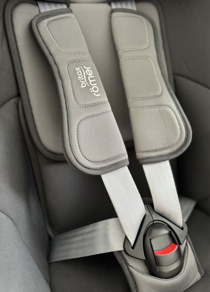 Автокрісло Britax Römer TRIFIX2 i-SIZE (Storm Grey)