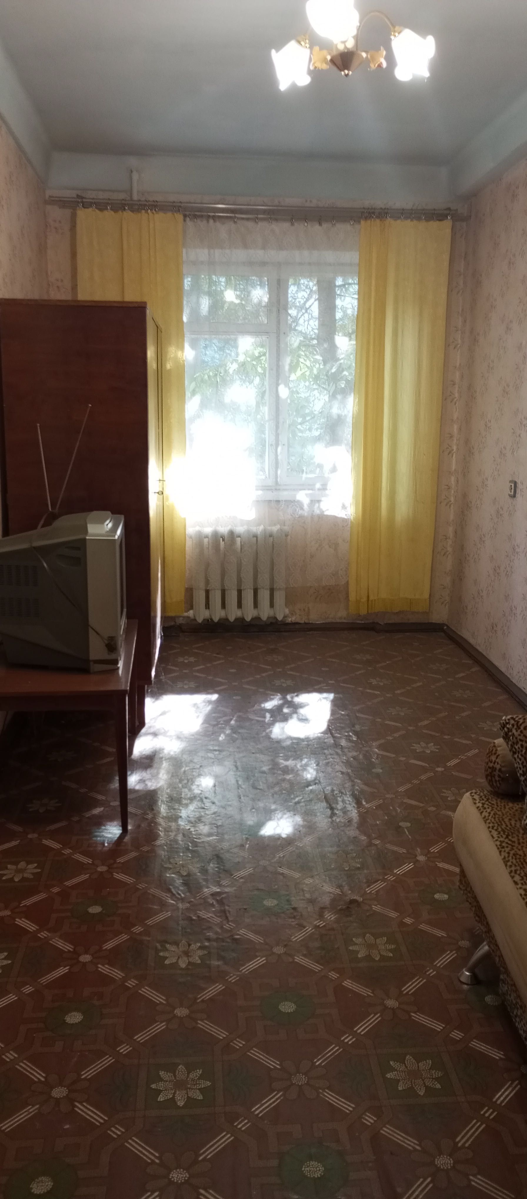 Отдам старую мебель
