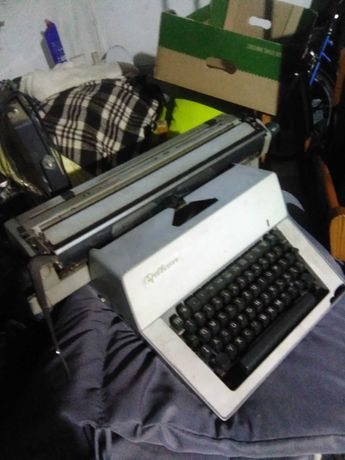 Maszyna do pisania Optima komfort