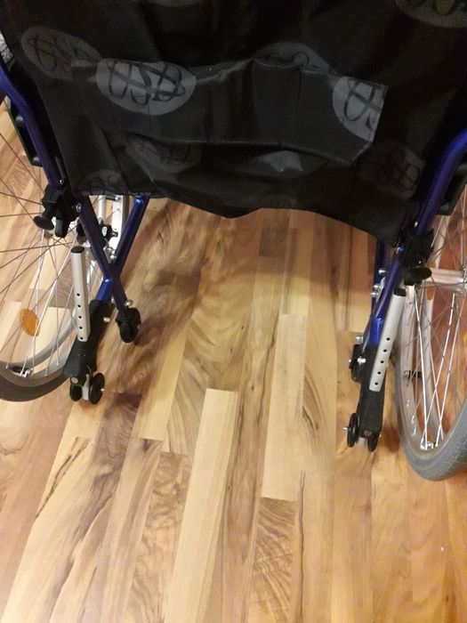 Инвалидная коляска