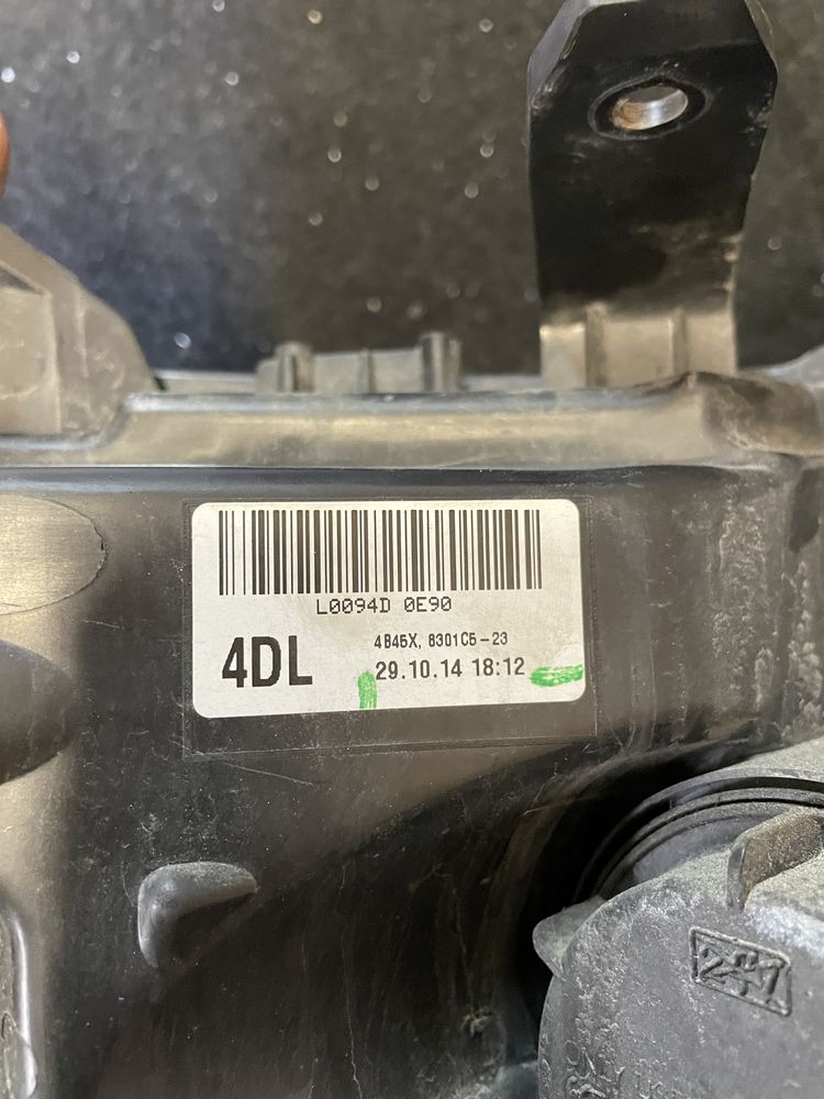 Передня фара ліва / права MITSUBISHI OUTLANDER 3, ксенон, 8301c2-04,