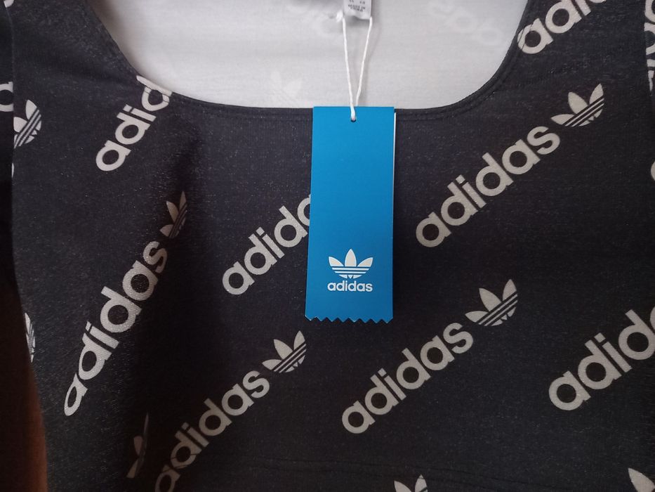 Addidas top z długim rękawem S NOWA