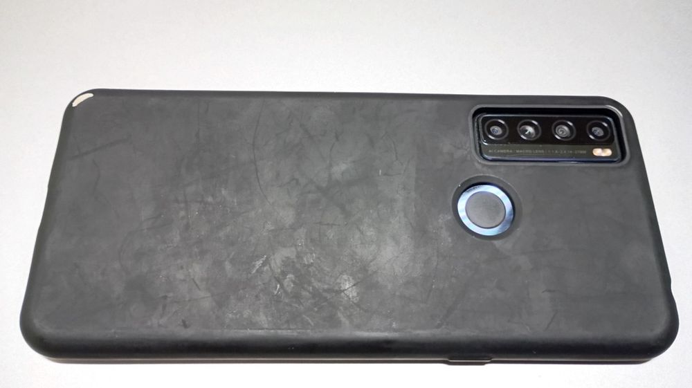 TCL E UM HUAWEI Ambos 64gb