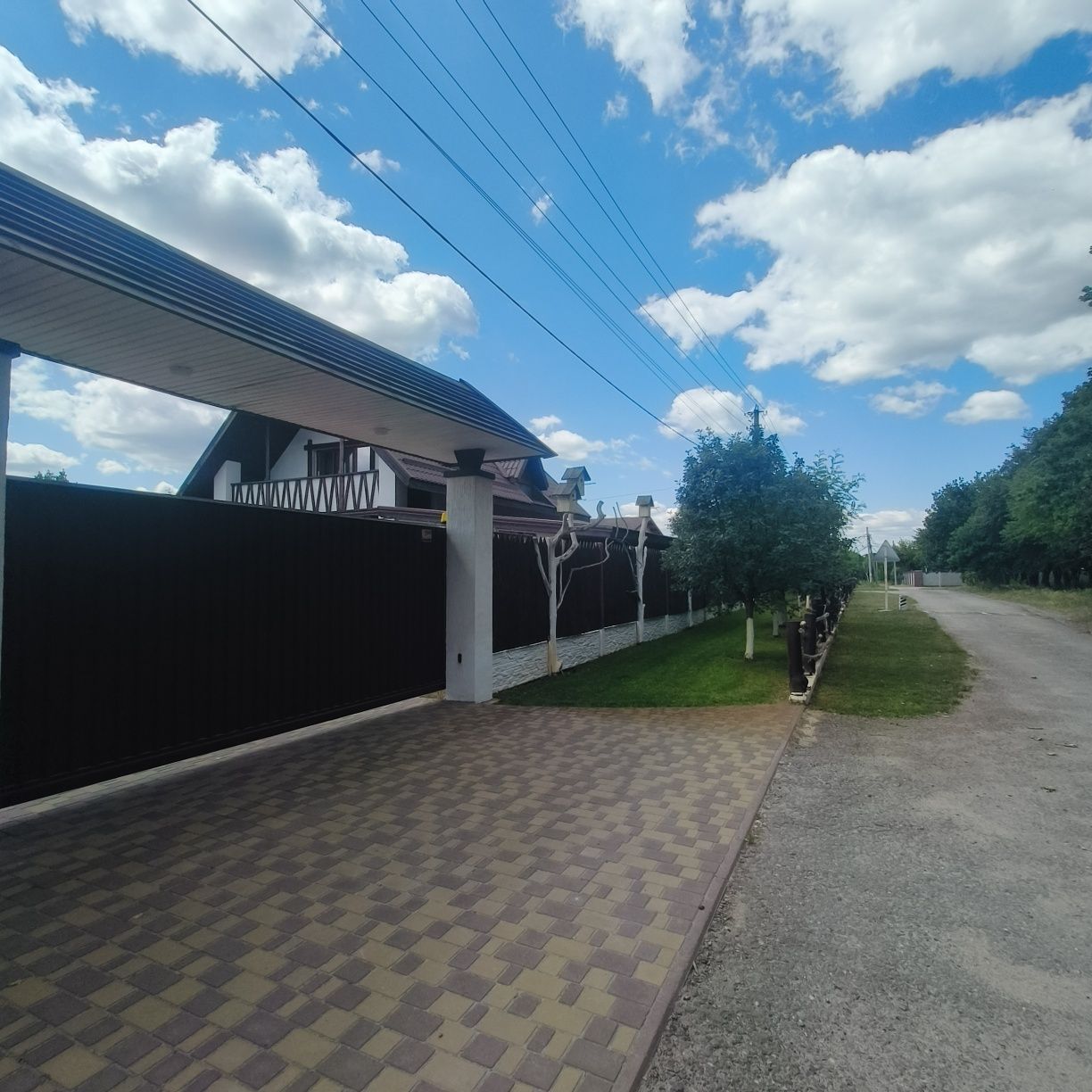 Продаётся дом в Обуховке напротив леса