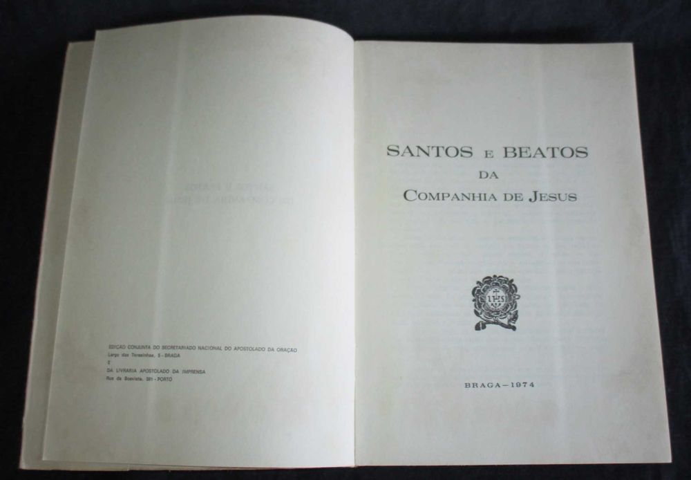 Livro Santos e Beatos da Companhia de Jesus