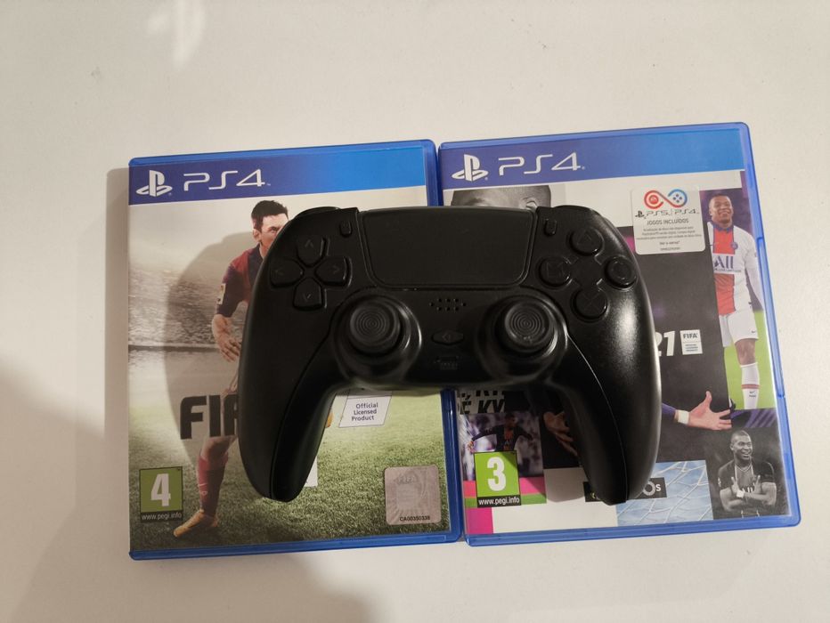 Playstation 4 pro com 2 jogos