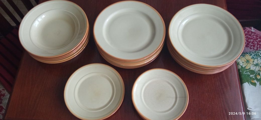 Zestaw starych talerzy z porcelitu - Tułowice