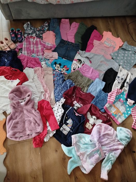 Paka ubranek dla dziewczynki r.80-86-92