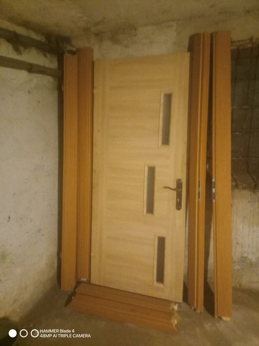 Drzwi wewnętrzne i ościeżnica