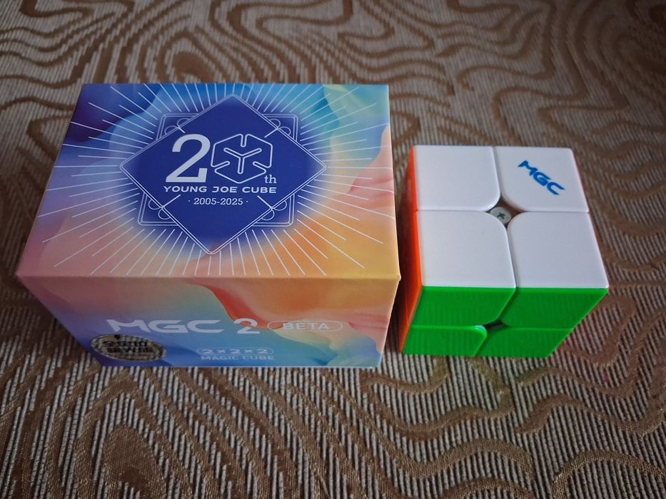 Кубик Рубика 2х2 YJ Mgc2 Beta (Ball core UV)