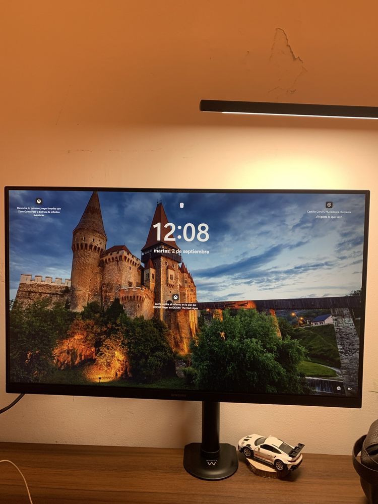 Monitor Samsung Essential 24 polegadas
