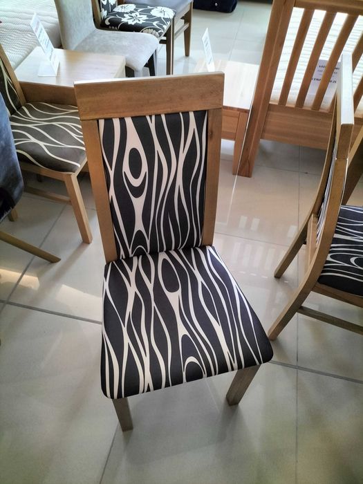 (485) Okazja! Stół rozkładany + 6 krzeseł, wyprzedaż 999 zł