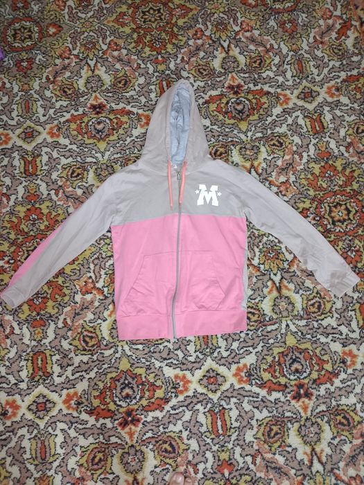 Продам вещи на девочку 10-11 лет