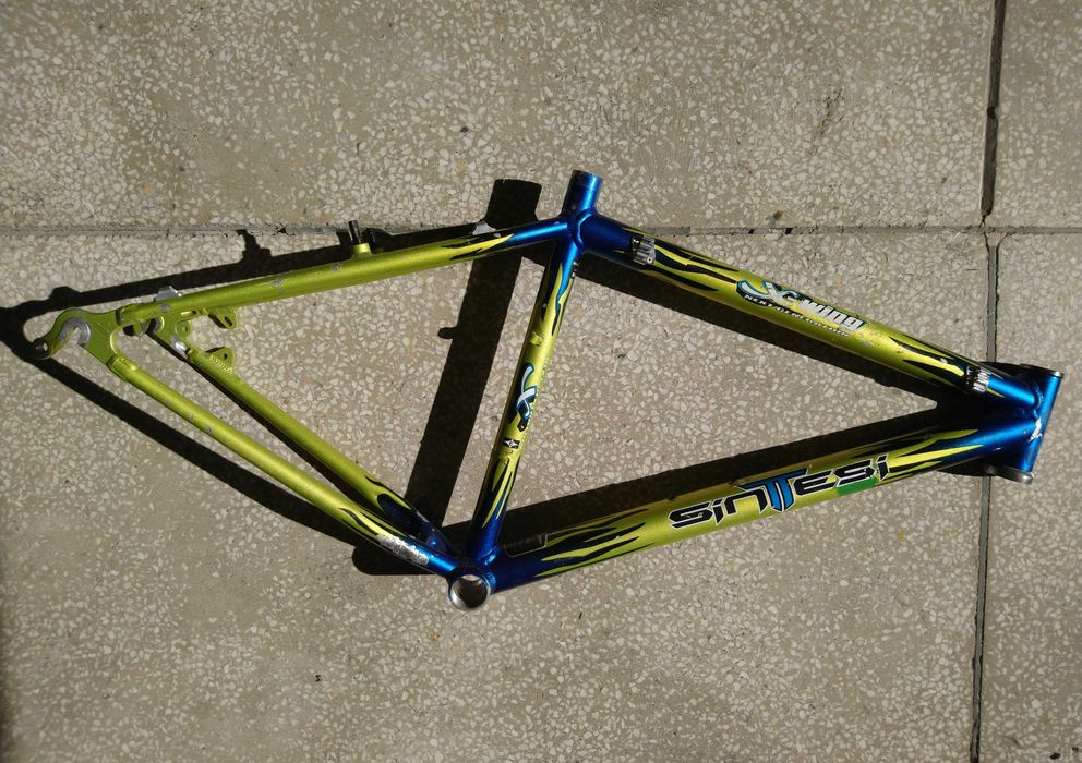 Rama aluminiowa Sintesi X-Wing 17" 26" super lekka 1475g Easton Elite