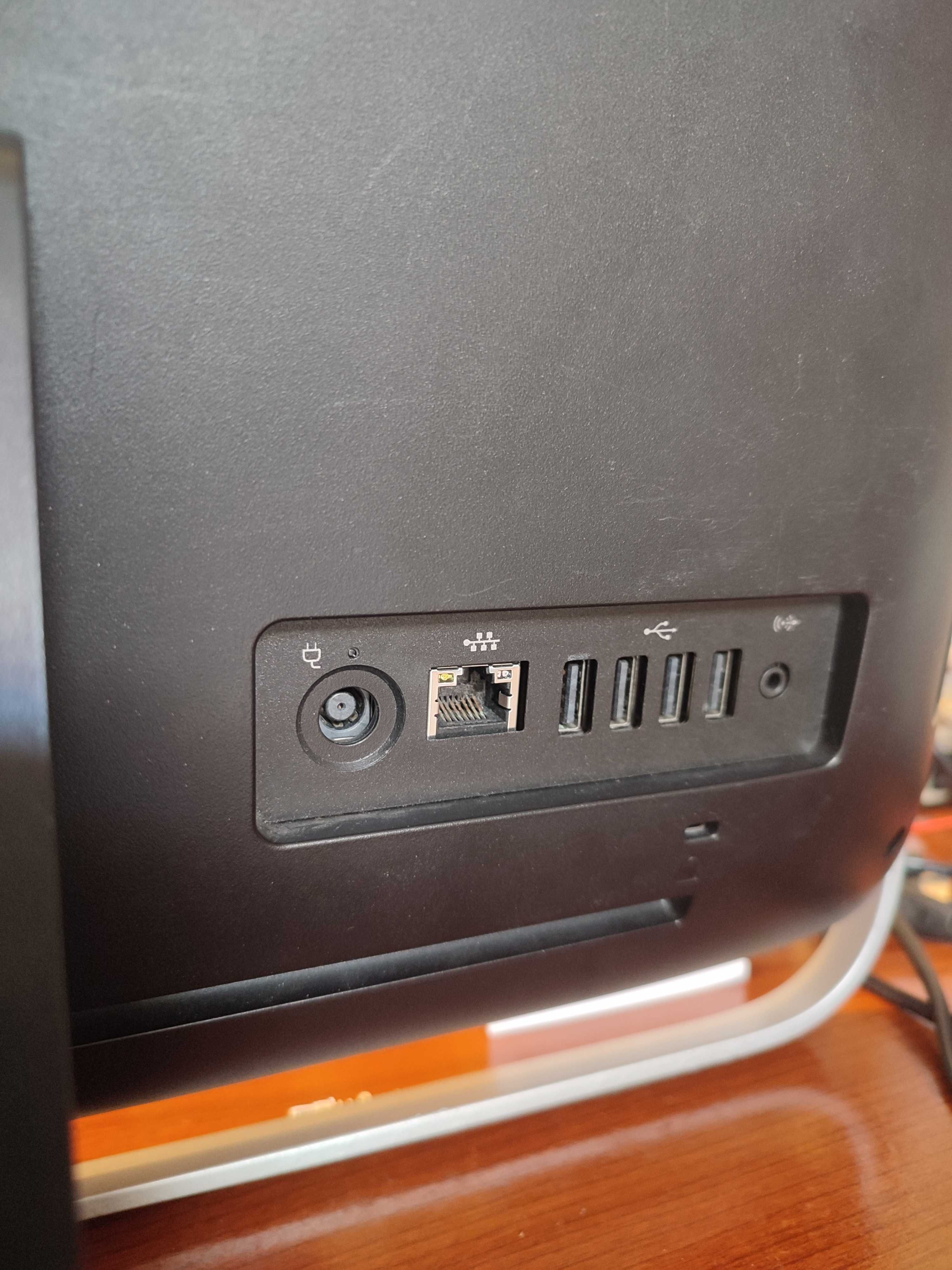 Computador HP Pavilion 22 All-in-one usado c\defeitos