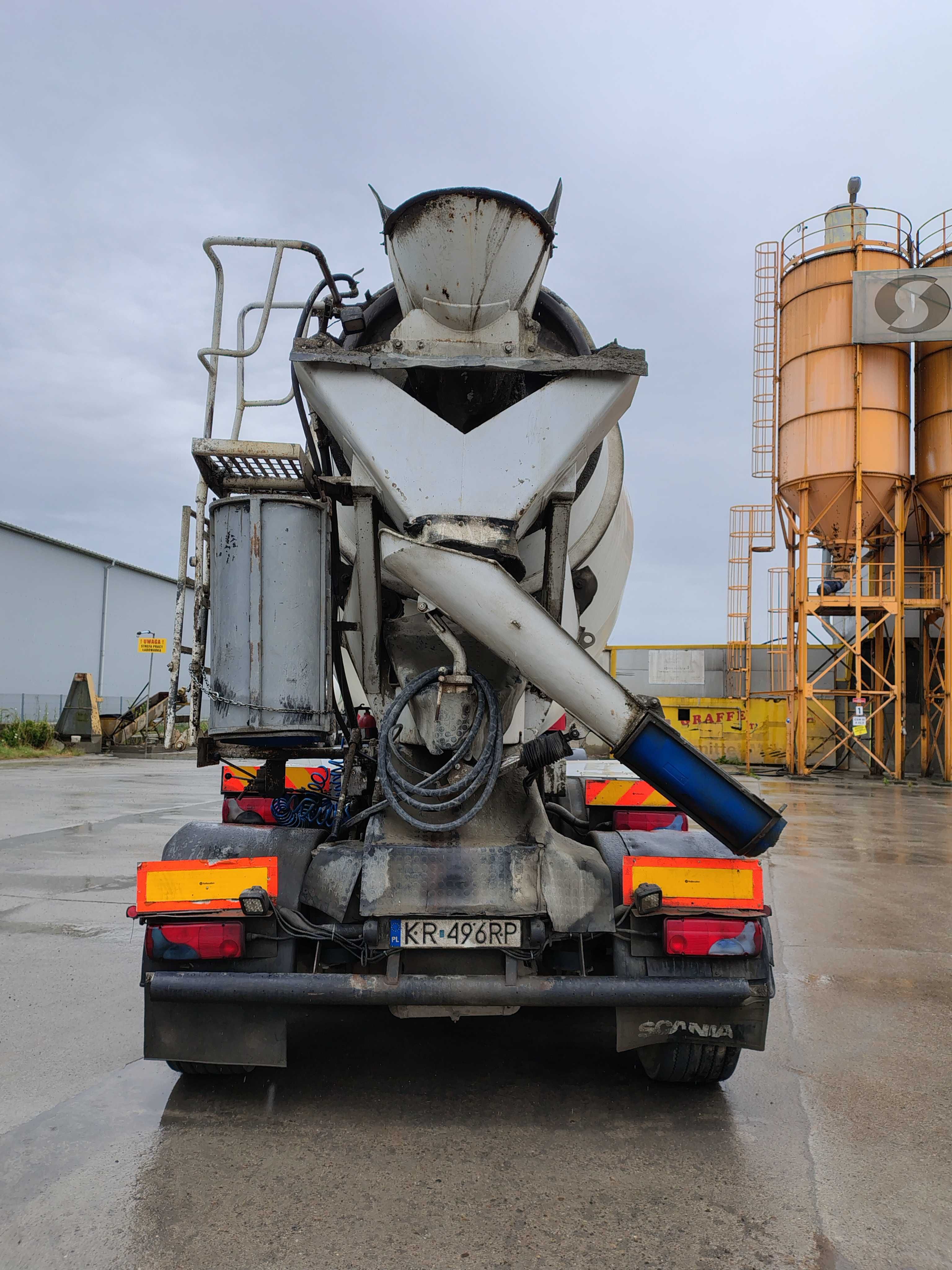 Scania P 124C Betonomieszarka C+E z przyczepą