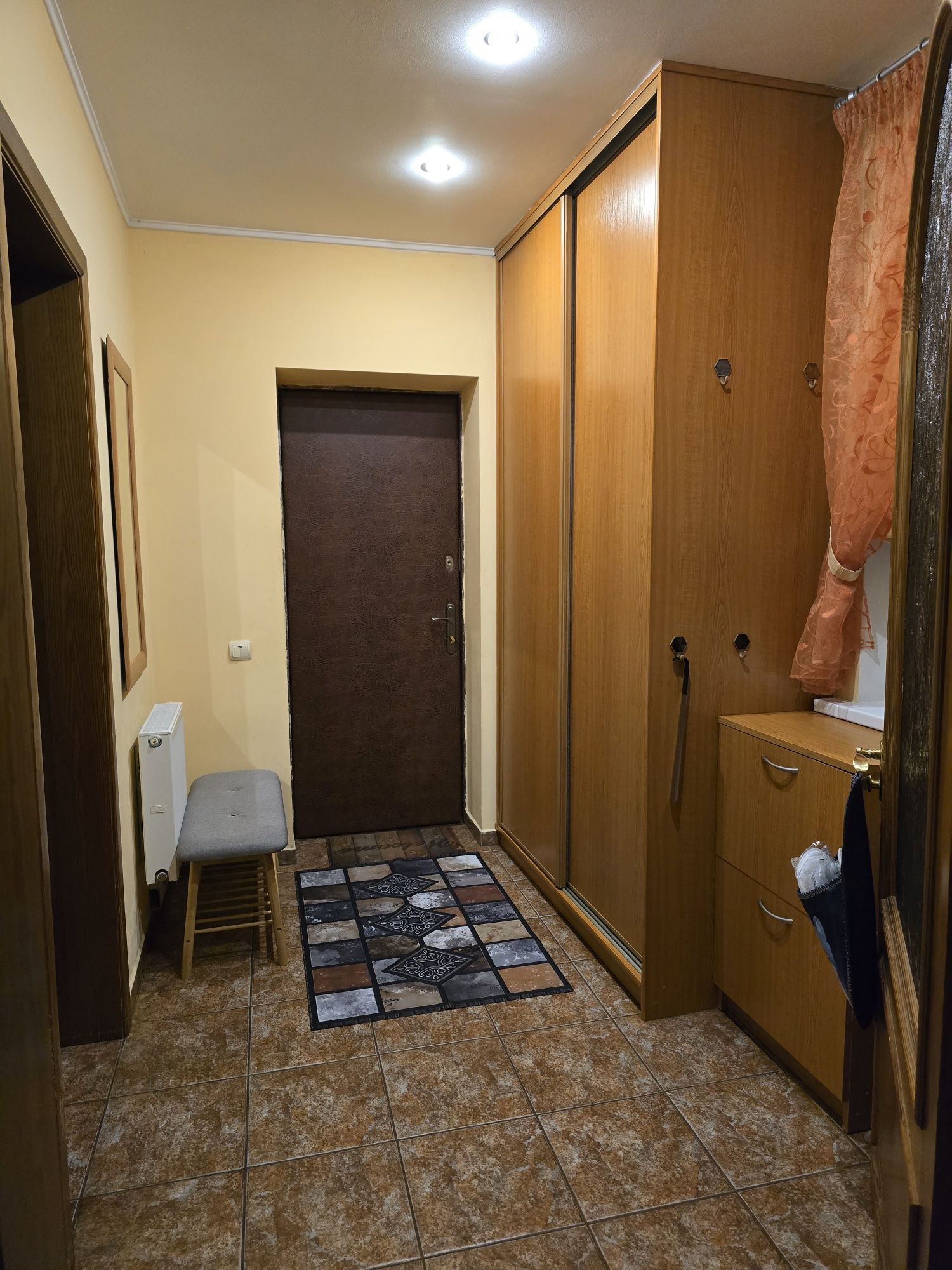 Дім ПОДОБОВО, бассейн ЗАПУЩЕНО,сауна,альтанка з каміном-вільно з 25.06
