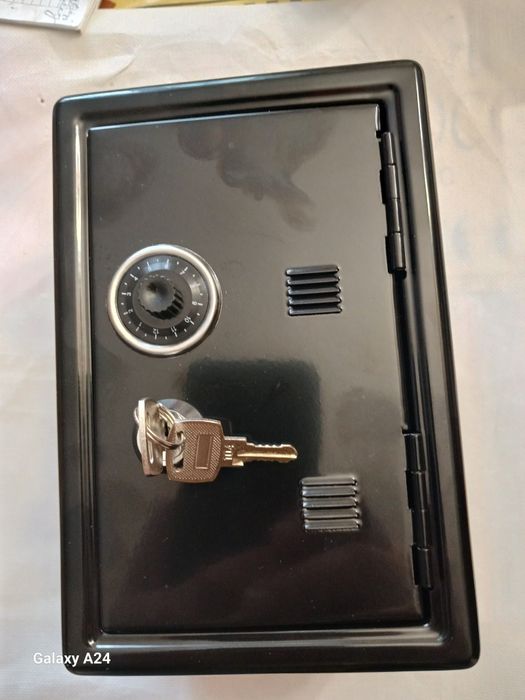 Мінісейф для зберігання цінностей