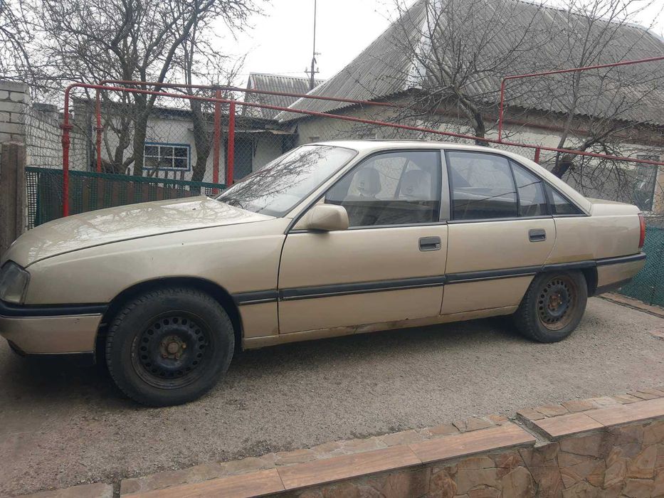 Автівка Opel omega