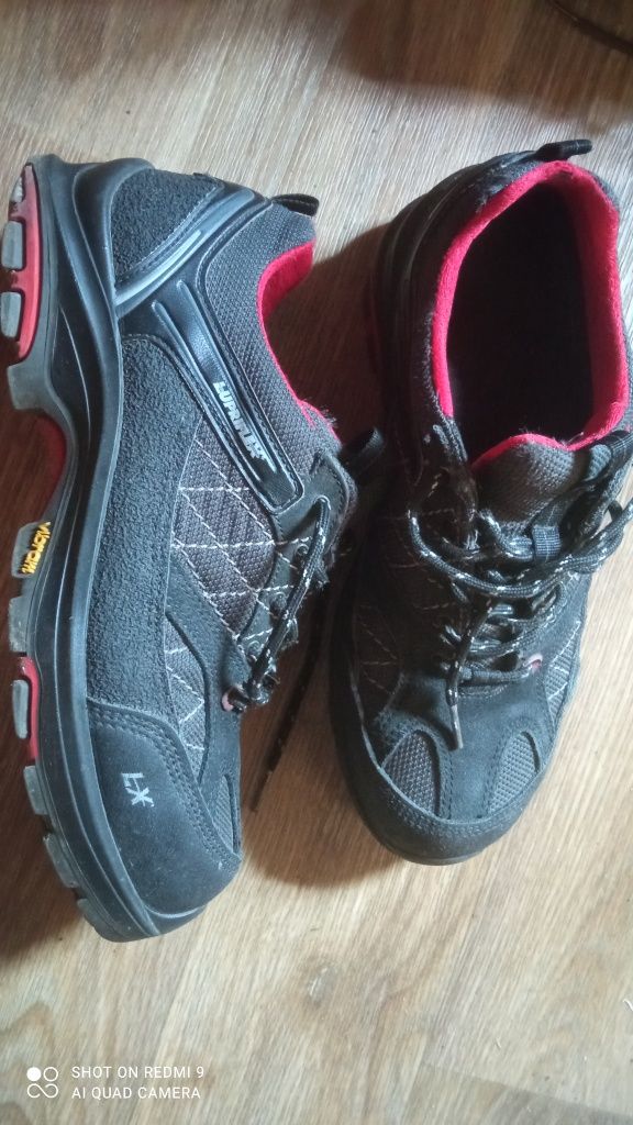 Кросівки чоловічі 43 розмір Skechers робочі захищений носок
