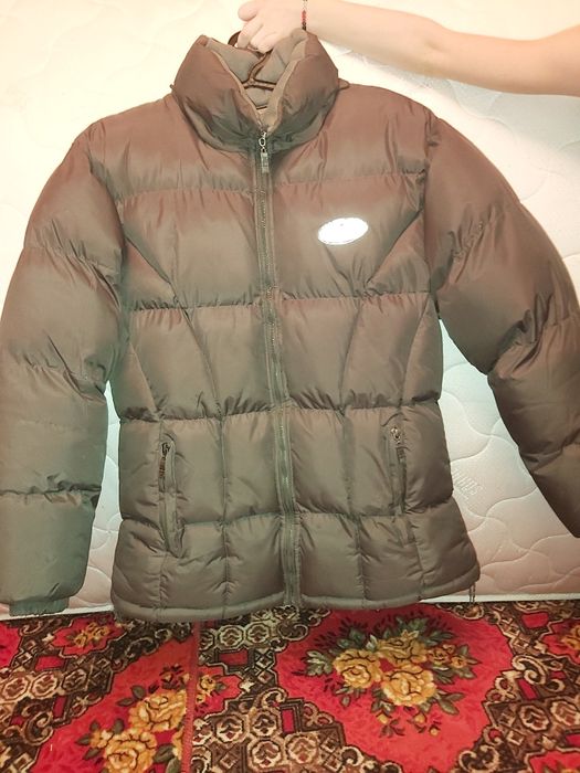 Зимова курточка жіноча