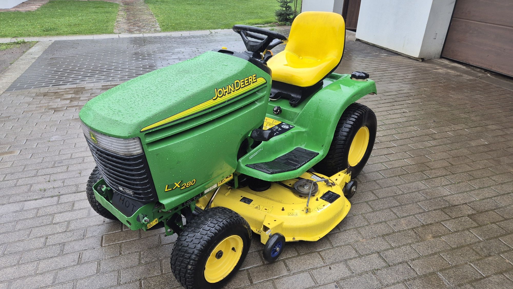 Traktorek kosiarka John Deere lx280