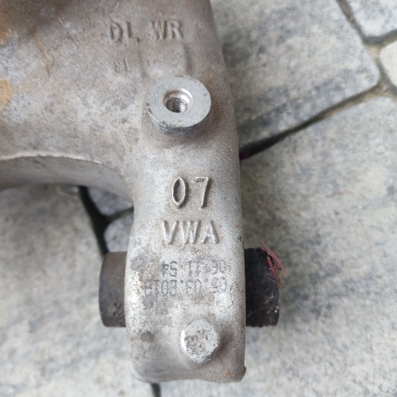 Zwrotnica, piasta lewy tył golf VII, octavia, Leon 4x4